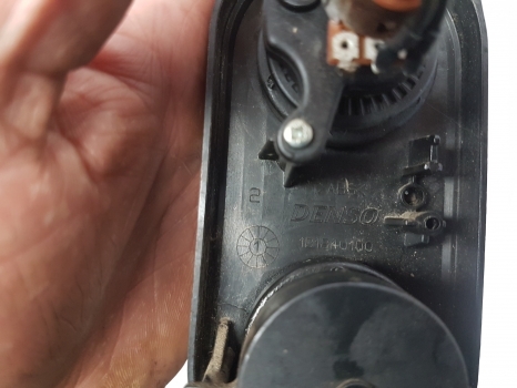 New Holland T5.95, T4, T5, Case Air Conditioner Control Panel 84296746, 84349885 - Linh kiện điện cho Máy cày: hình 5 New Holland T5.95, T4, T5, Case Air Conditioner Control Panel 84296746, 84349885 - Linh kiện điện cho Máy cày: hình 5