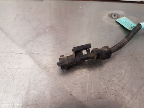 New Holland T5.95 Temperature Sender Sensor 47478866 - Bộ cảm biến cho Máy cày: hình 4 New Holland T5.95 Temperature Sender Sensor 47478866 - Bộ cảm biến cho Máy cày: hình 4