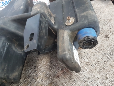 New Holland T7.200 Adblue Tank 84260592 - Bình AdBlue cho Máy cày: hình 5 New Holland T7.200 Adblue Tank 84260592 - Bình AdBlue cho Máy cày: hình 5