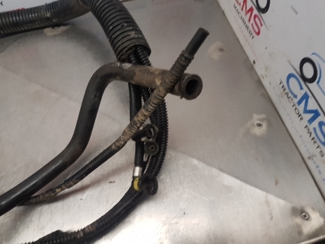 New Holland T7.200, T7.170, T7.185, Case Puma, Adblue Conduit Assy 84180432 - Hệ thống xả cho Máy cày: hình 5 New Holland T7.200, T7.170, T7.185, Case Puma, Adblue Conduit Assy 84180432 - Hệ thống xả cho Máy cày: hình 5