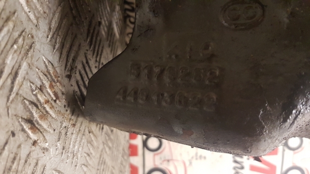 New Holland Tm, Tm150 Supersteer Front Axle Steering Spindle Rhs 5179271 - Ngõng moay ơ cho Máy cày: hình 3 New Holland Tm, Tm150 Supersteer Front Axle Steering Spindle Rhs 5179271 - Ngõng moay ơ cho Máy cày: hình 3