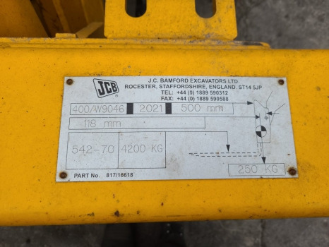Jcb 542-70 Ag, 541-70, 536-70 Headstock quick hitch plate 400/w9046 - Phụ tùng cho Xe nhấc hình viễn vọng kính: hình 2 Jcb 542-70 Ag, 541-70, 536-70 Headstock quick hitch plate 400/w9046 - Phụ tùng cho Xe nhấc hình viễn vọng kính: hình 2