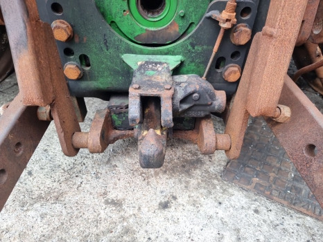 John Deere 6320 Pick Up Hitch Complete - Phụ tùng cho Máy móc nông nghiệp: hình 1 John Deere 6320 Pick Up Hitch Complete - Phụ tùng cho Máy móc nông nghiệp: hình 1