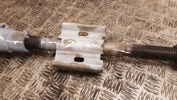 John Deere 6330, 6130, 6230, 6430, 6530 Link Levelling Box Al200842, L78575 - Phụ tùng cho Máy cày: hình 3 John Deere 6330, 6130, 6230, 6430, 6530 Link Levelling Box Al200842, L78575 - Phụ tùng cho Máy cày: hình 3