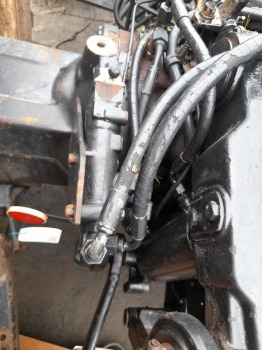 Phụ tùng phanh Valtra 6100, 6200, 6300, 6400 Trailer Brake Valve V32436120: hình 1