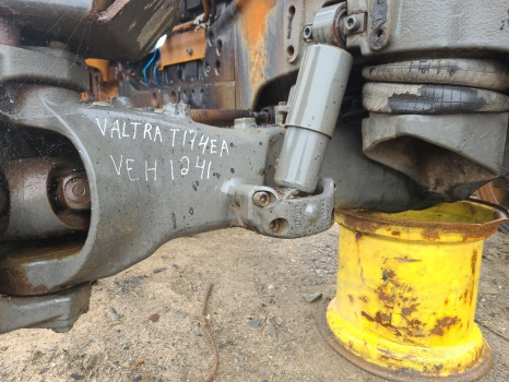Valtra T174ea Dana Spicer 740/560 Front Axle Housing Rhs 755.01.059.61, 755.01.759.01 - Trục trước cho Máy móc nông nghiệp: hình 1 Valtra T174ea Dana Spicer 740/560 Front Axle Housing Rhs 755.01.059.61, 755.01.759.01 - Trục trước cho Máy móc nông nghiệp: hình 1
