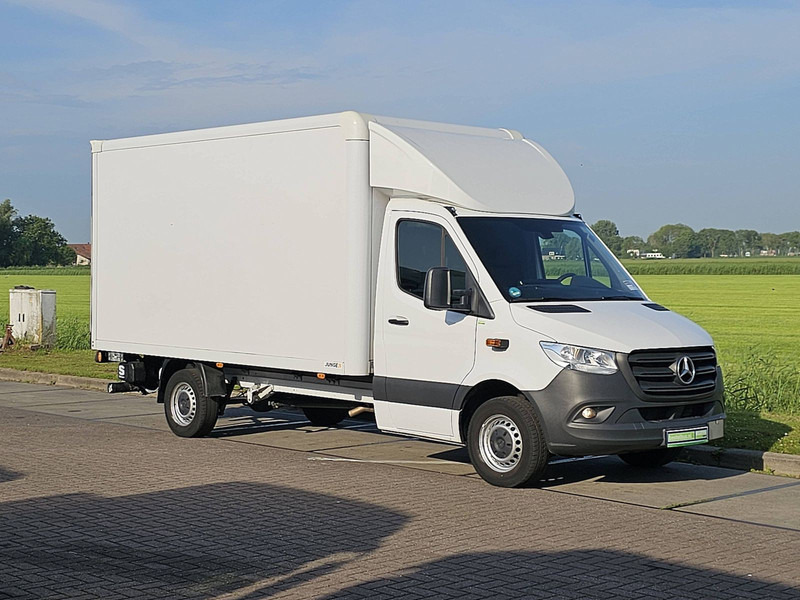 Mercedes-Benz Sprinter 317 Bakwagen Laadklep! - Xe tải nhỏ thùng kín: hình 4 Mercedes-Benz Sprinter 317 Bakwagen Laadklep! - Xe tải nhỏ thùng kín: hình 4