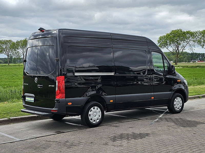 Mercedes-Benz Sprinter 317 L2H2 LED RWD! - Xe van chở hàng: hình 3 Mercedes-Benz Sprinter 317 L2H2 LED RWD! - Xe van chở hàng: hình 3
