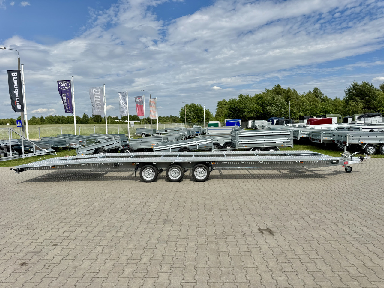 NIEWIADÓW Indiana 9m x 2.1 m | 3.5T - Rơ moóc tự động vận chuyển: hình 4 NIEWIADÓW Indiana 9m x 2.1 m | 3.5T - Rơ moóc tự động vận chuyển: hình 4