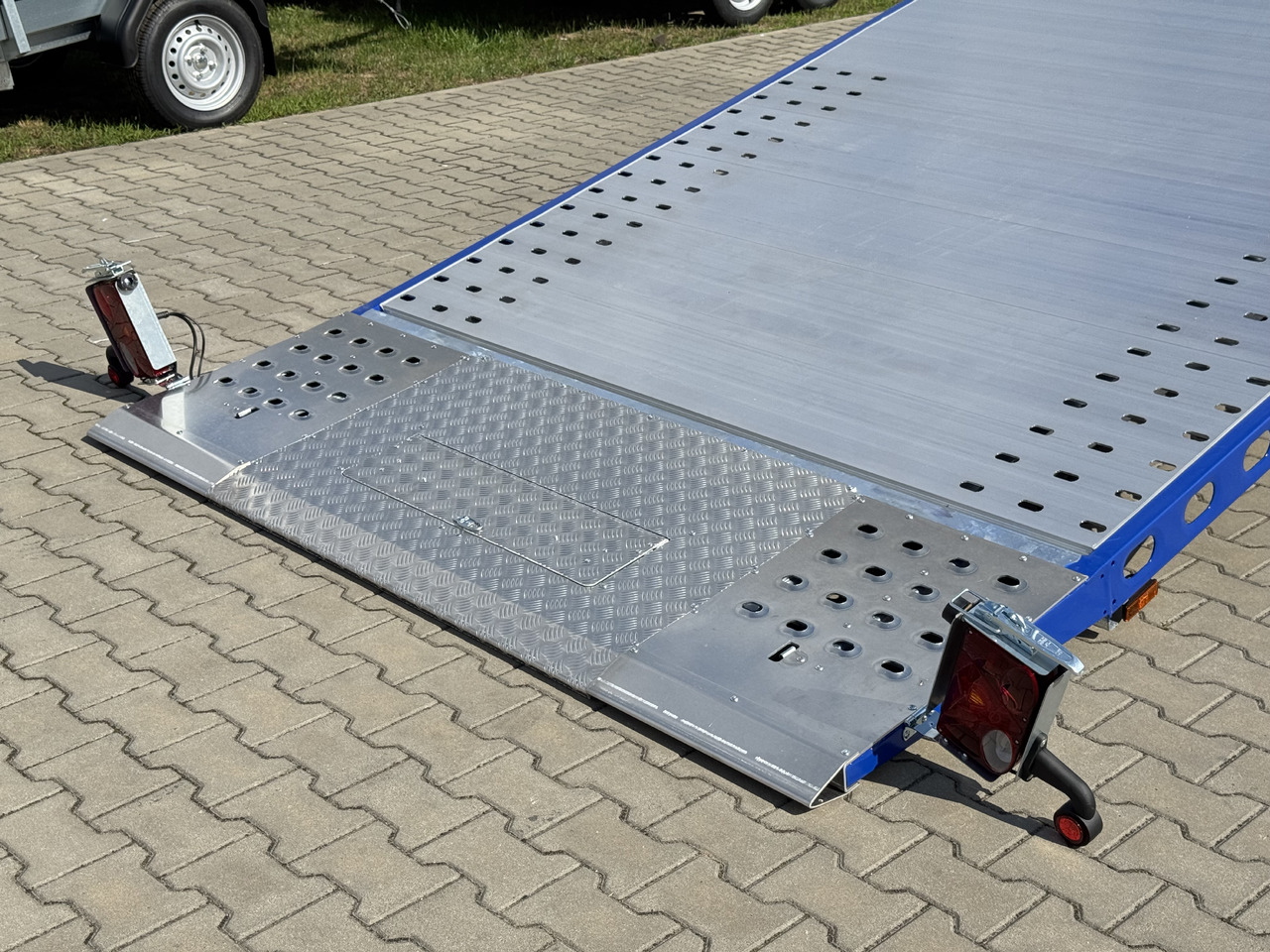 Rơ moóc xe hơi mới WIOLA L27G45P: hình 18