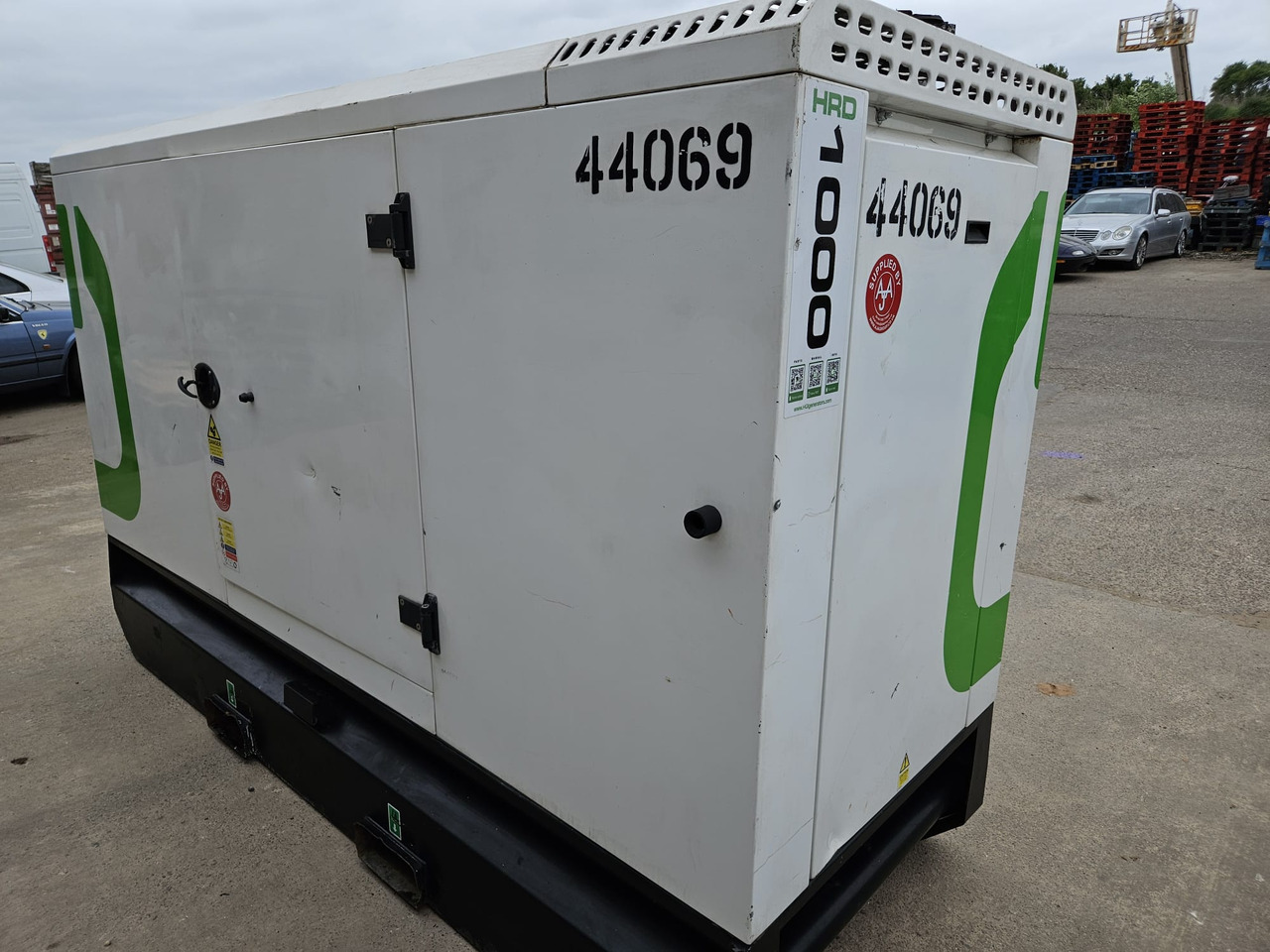 HGI 100KVA PERKINS GENERATOR DIESEL SILENT RENTAL SPECIFICATION HGI 100KVA PERKINS GENERATOR DIESEL SILENT RENTAL SPECIFICATION - Bộ phát điện: hình 5 HGI 100KVA PERKINS GENERATOR DIESEL SILENT RENTAL SPECIFICATION HGI 100KVA PERKINS GENERATOR DIESEL SILENT RENTAL SPECIFICATION - Bộ phát điện: hình 5