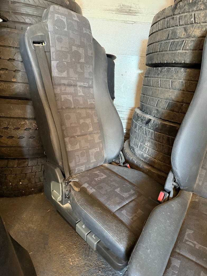 Foteli siedzenia komplet Mercedes Actros nowe - Chỗ ngồi cho Xe tải: hình 2 Foteli siedzenia komplet Mercedes Actros nowe - Chỗ ngồi cho Xe tải: hình 2