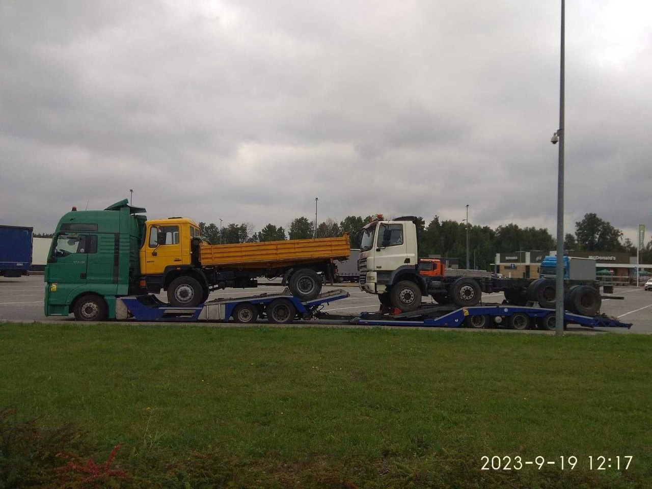 MAN TGA 26.440, Euro 5, FVG Autotransporter Autolaweta zestaw 6 osi - Xe tải chuyên chở tự động: hình 5 MAN TGA 26.440, Euro 5, FVG Autotransporter Autolaweta zestaw 6 osi - Xe tải chuyên chở tự động: hình 5