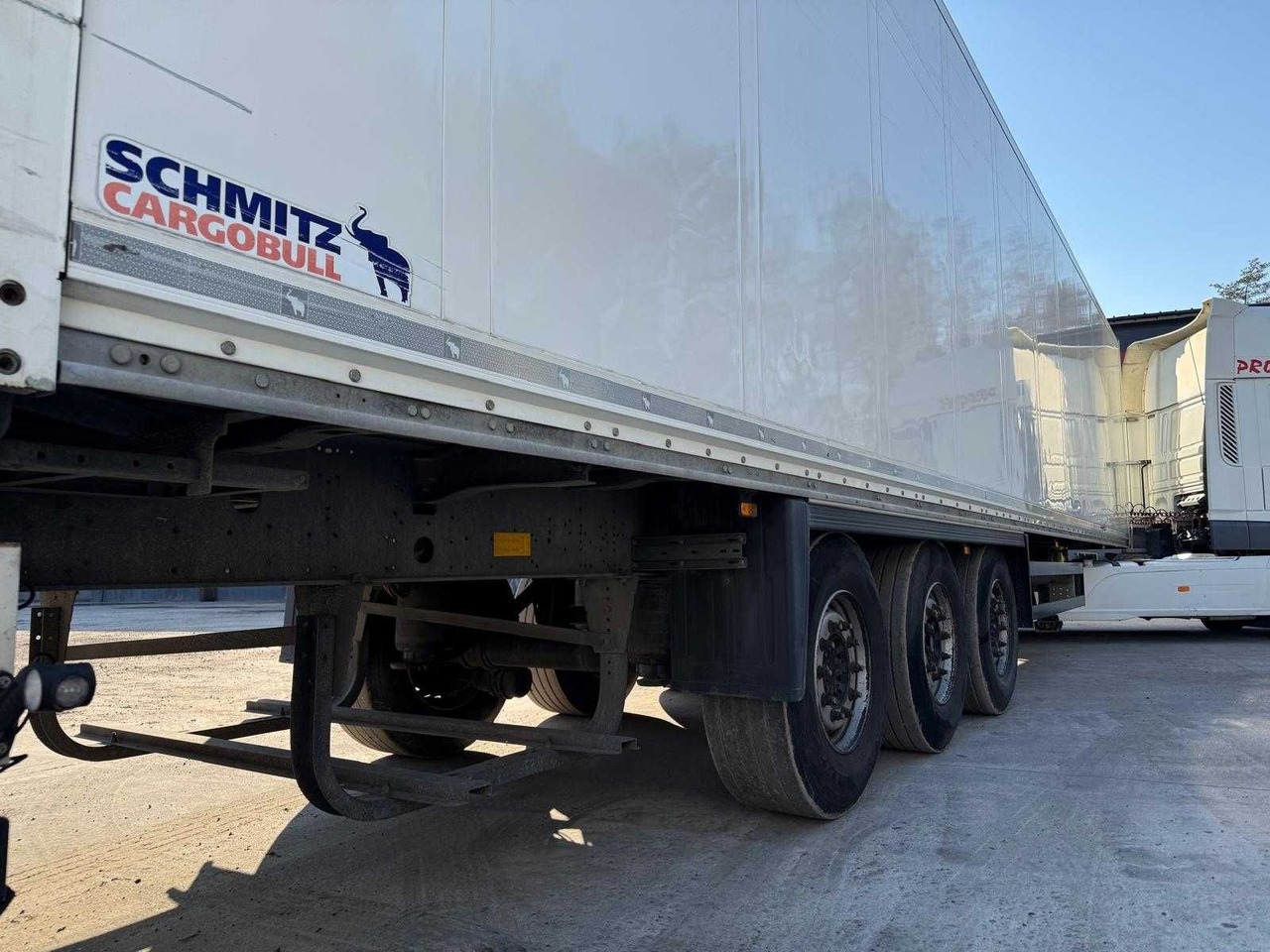 Schmitz Izoterma Kontener Box, 2017r, roleta , 481083 km , z Francji - Sơ mi rơ moóc hộp kín: hình 4 Schmitz Izoterma Kontener Box, 2017r, roleta , 481083 km , z Francji - Sơ mi rơ moóc hộp kín: hình 4