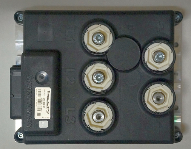 Jungheinrich 51033235 | Rij regeling Drive controller AS2412i index C from ESC21 - ECU cho Thiết bị xử lý vật liệu: hình 1 Jungheinrich 51033235 | Rij regeling Drive controller AS2412i index C from ESC21 - ECU cho Thiết bị xử lý vật liệu: hình 1