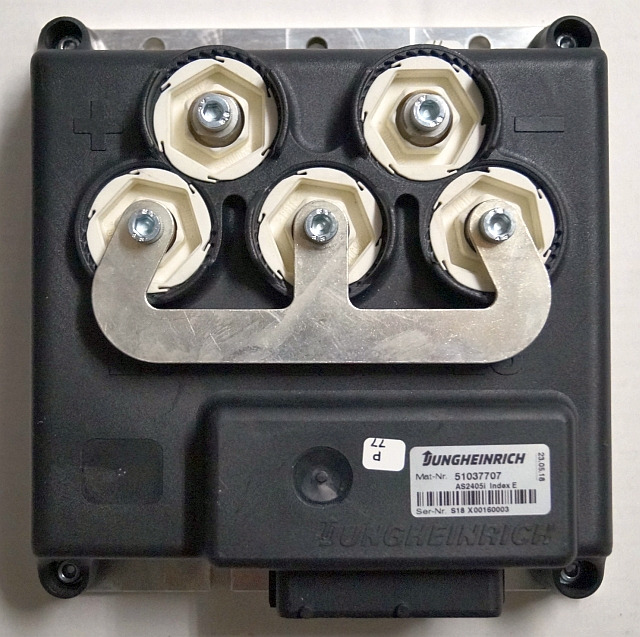 Jungheinrich 51037707 | Rij regeling driving controller AS2405i index E sn. S18X - ECU cho Thiết bị xử lý vật liệu: hình 1 Jungheinrich 51037707 | Rij regeling driving controller AS2405i index E sn. S18X - ECU cho Thiết bị xử lý vật liệu: hình 1