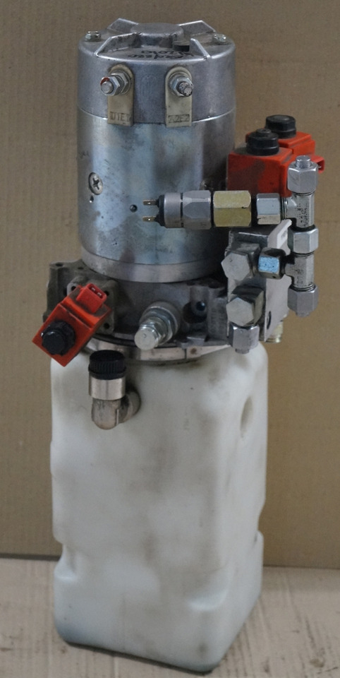 Jungheinrich 51156751 | pump unit 24V for ERD220 year 2010 - Bơm thủy lực cho Thiết bị xử lý vật liệu: hình 1 Jungheinrich 51156751 | pump unit 24V for ERD220 year 2010 - Bơm thủy lực cho Thiết bị xử lý vật liệu: hình 1