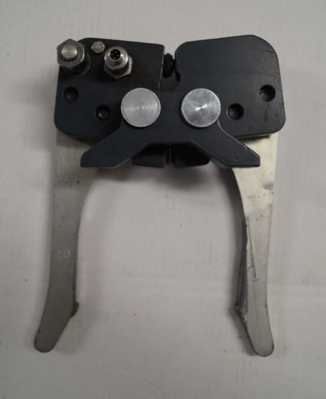 Jungheinrich 51193016 | Hydraulic Clamb from EKS312 year 2014 loading sensor 511 - Thủy lực cho Thiết bị xử lý vật liệu: hình 1 Jungheinrich 51193016 | Hydraulic Clamb from EKS312 year 2014 loading sensor 511 - Thủy lực cho Thiết bị xử lý vật liệu: hình 1