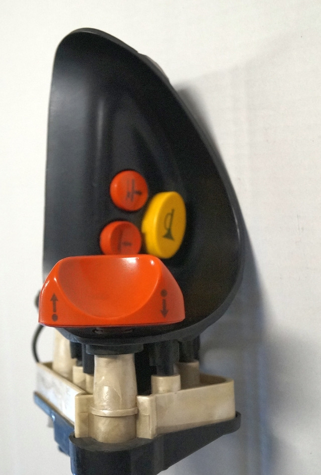 Linde 1443605100 | Rijschakelaar Control handle  Control module  - Linh kiện điện cho Thiết bị xử lý vật liệu: hình 1 Linde 1443605100 | Rijschakelaar Control handle  Control module  - Linh kiện điện cho Thiết bị xử lý vật liệu: hình 1