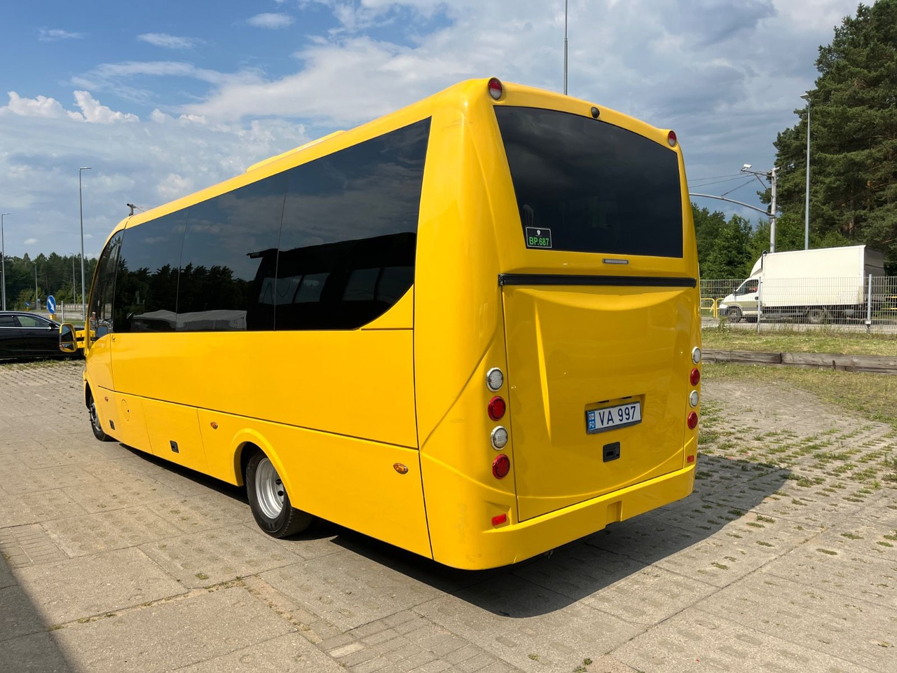 Iveco Rosero First / 24+1+1 / Telma/ EURO6 - Xe đò: hình 5 Iveco Rosero First / 24+1+1 / Telma/ EURO6 - Xe đò: hình 5
