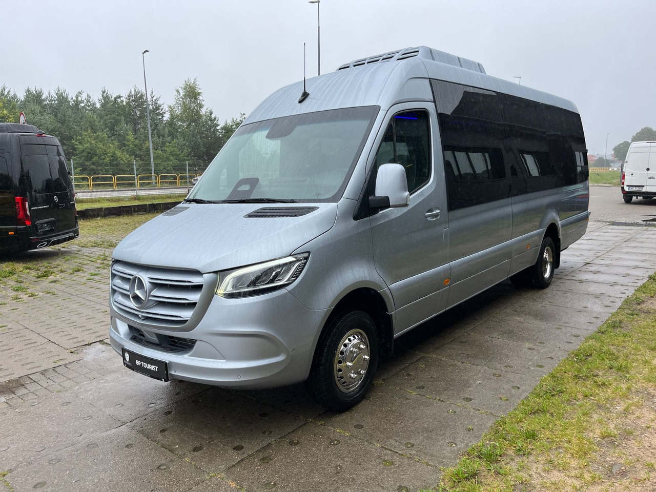 Mercedes-Benz Sprinter 519 TRANSFER XL / 22+1+1 / ON STOCK!!! Mercedes-Benz Sprinter 519 TOURIST XL / 21 to 24 Seats /NEW! - Xe bus mini, Xe van chở khách: hình 2 Mercedes-Benz Sprinter 519 TRANSFER XL / 22+1+1 / ON STOCK!!! Mercedes-Benz Sprinter 519 TOURIST XL / 21 to 24 Seats /NEW! - Xe bus mini, Xe van chở khách: hình 2