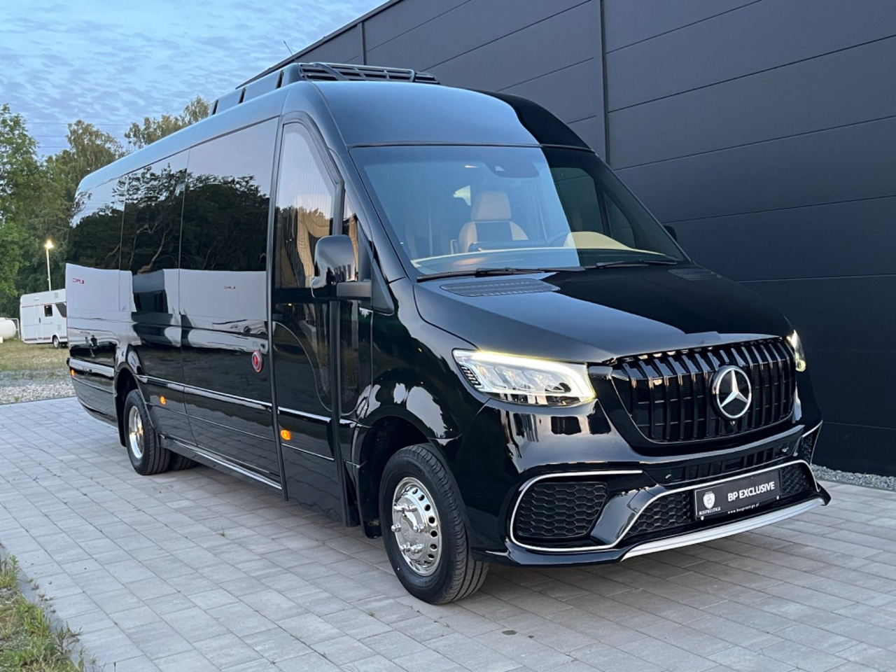 Mercedes-Benz Sprinter 519 XL /19+1+1/Luxury Bus /Coming Soon! Mercedes-Benz Sprinter 519 XL /19+1+1/Luxury /Panorama Windows - Xe bus mini, Xe van chở khách: hình 2 Mercedes-Benz Sprinter 519 XL /19+1+1/Luxury Bus /Coming Soon! Mercedes-Benz Sprinter 519 XL /19+1+1/Luxury /Panorama Windows - Xe bus mini, Xe van chở khách: hình 2
