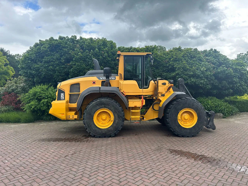 Volvo L120 H - Máy xúc lật bánh lốp: hình 5 Volvo L120 H - Máy xúc lật bánh lốp: hình 5