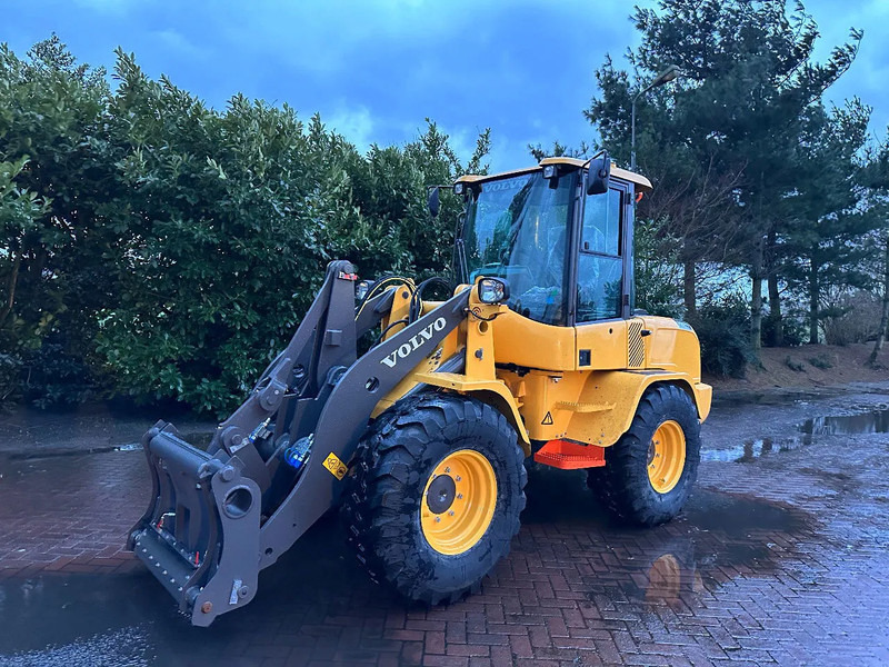 Volvo L35 G T Unused - Máy xúc lật bánh lốp: hình 2 Volvo L35 G T Unused - Máy xúc lật bánh lốp: hình 2
