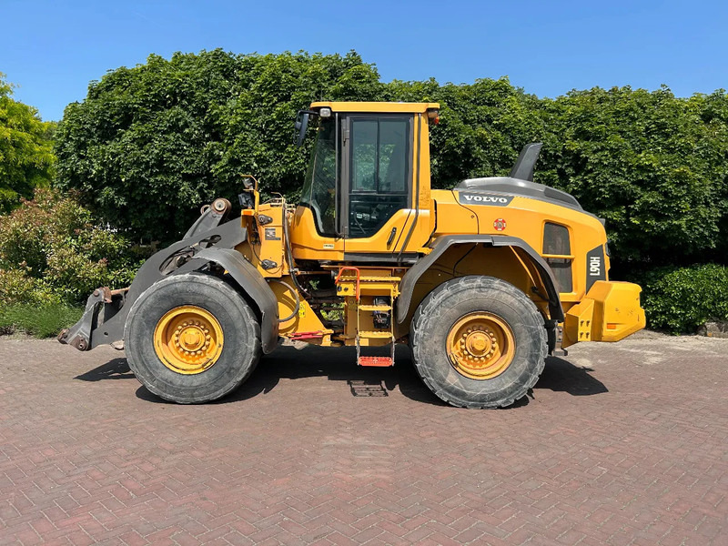 Volvo L90 H - Máy xúc lật bánh lốp: hình 1 Volvo L90 H - Máy xúc lật bánh lốp: hình 1