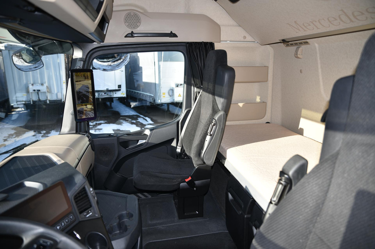 Xe đầu kéo Mercedes-Benz Actros 5 1845 BigSpace: hình 10