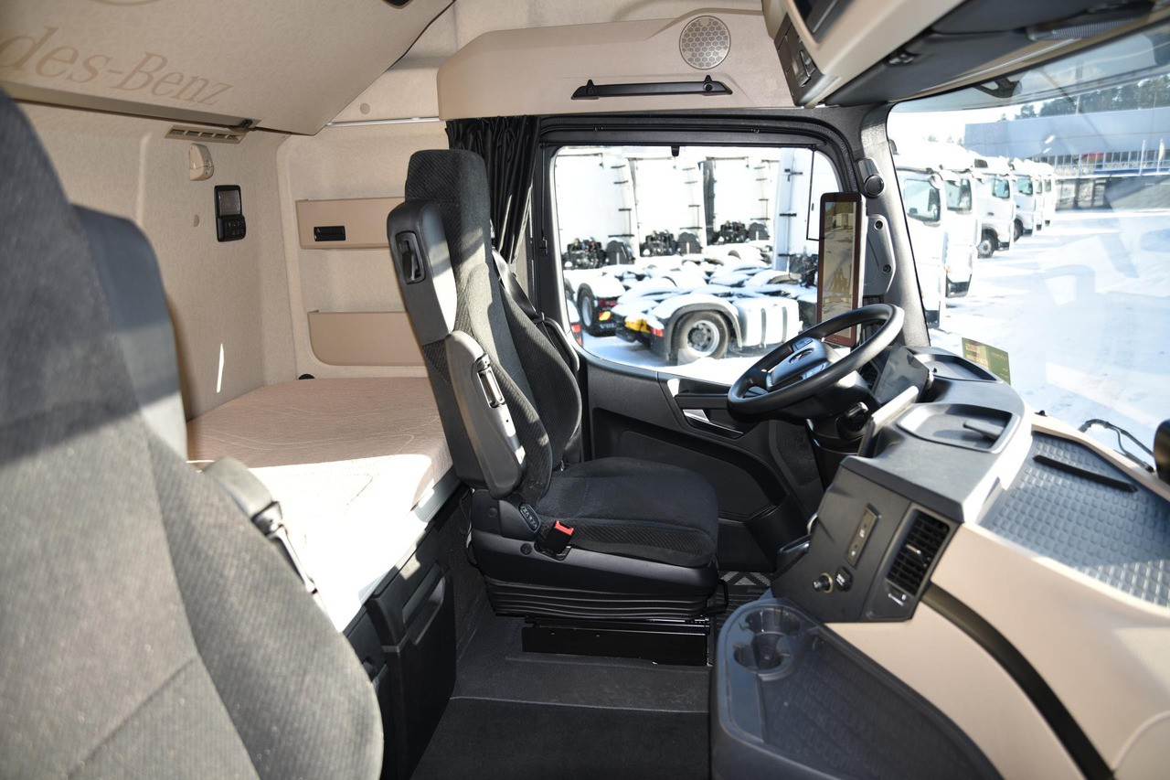 Xe đầu kéo Mercedes-Benz Actros 5 1845 BigSpace: hình 11