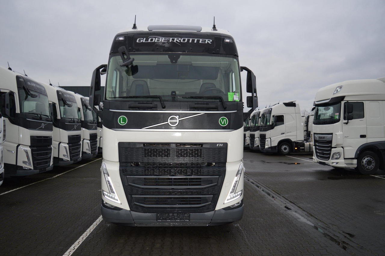 Volvo FH 460 Globetrotter XL Varios i-Save - Xe đầu kéo: hình 2 Volvo FH 460 Globetrotter XL Varios i-Save - Xe đầu kéo: hình 2
