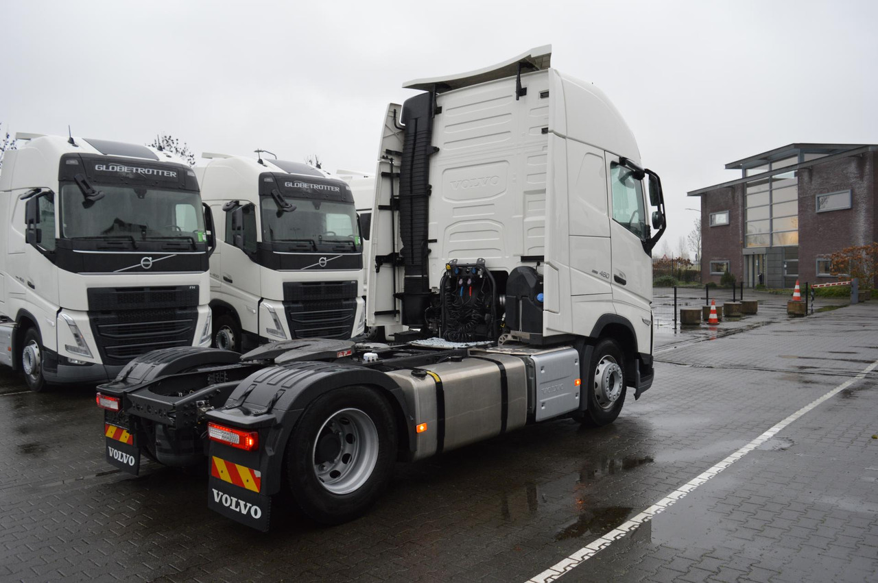 Volvo FH 460 Globetrotter XL i-Save I-ParkCool - Xe đầu kéo: hình 4 Volvo FH 460 Globetrotter XL i-Save I-ParkCool - Xe đầu kéo: hình 4