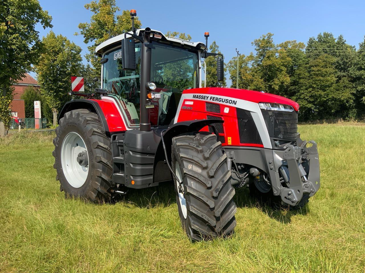 Massey Ferguson MF 8S.265 DYNA-VT - Máy cày: hình 2 Massey Ferguson MF 8S.265 DYNA-VT - Máy cày: hình 2