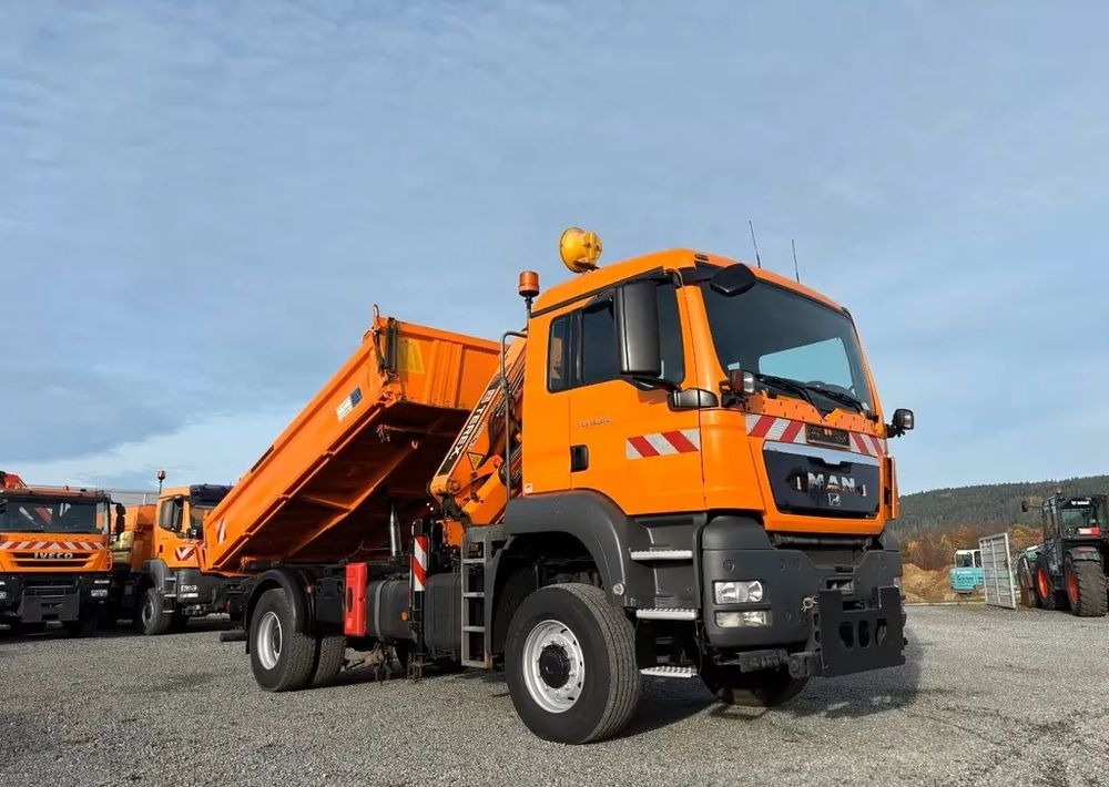 MAN TGS 18.320/ 4x4 / Euro4 /Wywrotka trójstronna Meiller +Kran Atlas TLC 82.2 +sterowanie radiowe – Przystosowany do pracy zimą — odśnieżanie, posypywanie, pług - Xe ben: hình 1 MAN TGS 18.320/ 4x4 / Euro4 /Wywrotka trójstronna Meiller +Kran Atlas TLC 82.2 +sterowanie radiowe – Przystosowany do pracy zimą — odśnieżanie, posypywanie, pług - Xe ben: hình 1