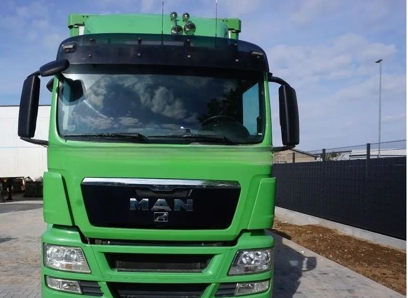 MAN TGS 26.440 ZABUDOWA KABA CAŁA ALUMINIOWA– samochód do transportu zwierząt/koni – 3 pokłady / EURO 5/6X2/PODNOSZONY DACH - Xe tải chở gia súc: hình 3 MAN TGS 26.440 ZABUDOWA KABA CAŁA ALUMINIOWA– samochód do transportu zwierząt/koni – 3 pokłady / EURO 5/6X2/PODNOSZONY DACH - Xe tải chở gia súc: hình 3