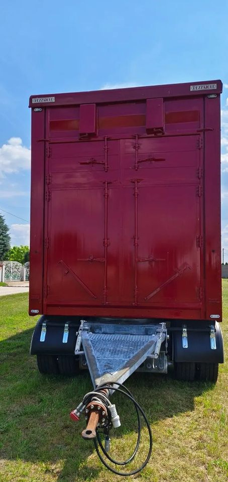 Pezzaioli RBA 32/TRZYOSIOWA PRZYCZEPA-2XBYDŁO,3X TRZODA/HYDRAULICZNIE PODNOSZONY DACH I PODŁOGI / OŚ ŚRODKOWA PODNOSZONA - Rơ moóc chở gia súc: hình 5 Pezzaioli RBA 32/TRZYOSIOWA PRZYCZEPA-2XBYDŁO,3X TRZODA/HYDRAULICZNIE PODNOSZONY DACH I PODŁOGI / OŚ ŚRODKOWA PODNOSZONA - Rơ moóc chở gia súc: hình 5