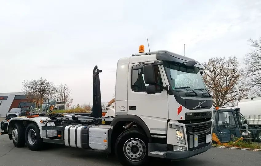 Volvo FM 410 • 6x2 • Meiller z systemem HDS (roll-off) • Euro 6 • Przebieg 251235 km • - Xe tải nâng móc: hình 1 Volvo FM 410 • 6x2 • Meiller z systemem HDS (roll-off) • Euro 6 • Przebieg 251235 km • - Xe tải nâng móc: hình 1