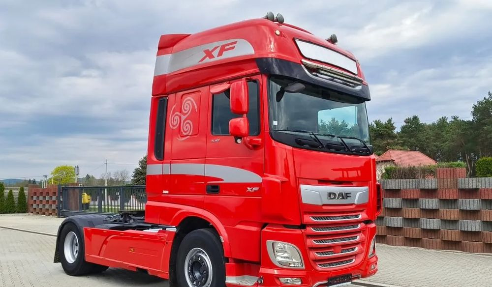 DAF XF 530 Super Space Cab | RETARDER | KLIMATYZACJA | EURO 6 | 2018 | 530 000 km - Xe đầu kéo: hình 5 DAF XF 530 Super Space Cab | RETARDER | KLIMATYZACJA | EURO 6 | 2018 | 530 000 km - Xe đầu kéo: hình 5