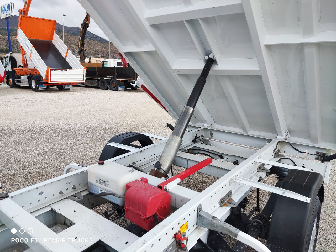 Cho thuê FORD TRANSIT 130 PK BASCULANTE FORD TRANSIT 130 PK BASCULANTE: hình 9