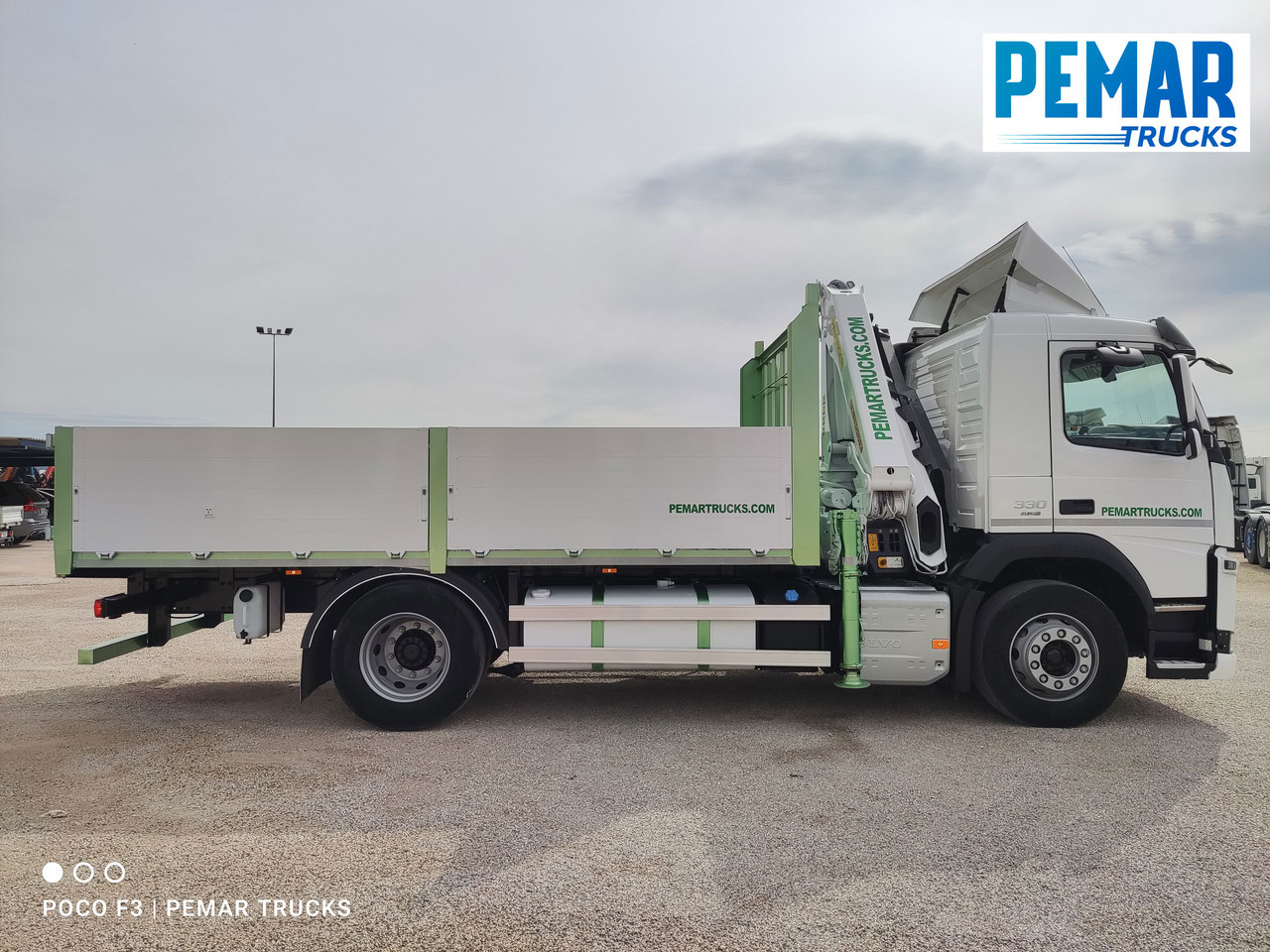 VOLVO FM 330 4X2 GRUA CAJA FIJA - Xe tải thùng lửng/ Phẳng, Xe cẩu tự hành: hình 5 VOLVO FM 330 4X2 GRUA CAJA FIJA - Xe tải thùng lửng/ Phẳng, Xe cẩu tự hành: hình 5