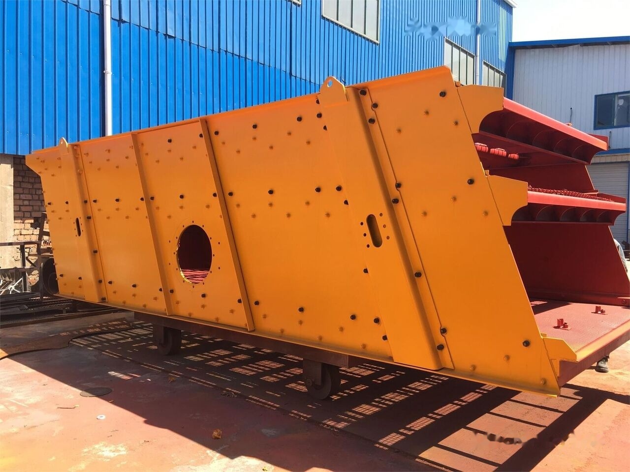 Kinglink 3YA2360 Triple decks Vibrating Screen | Silex - Máy sàng: hình 5 Kinglink 3YA2360 Triple decks Vibrating Screen | Silex - Máy sàng: hình 5