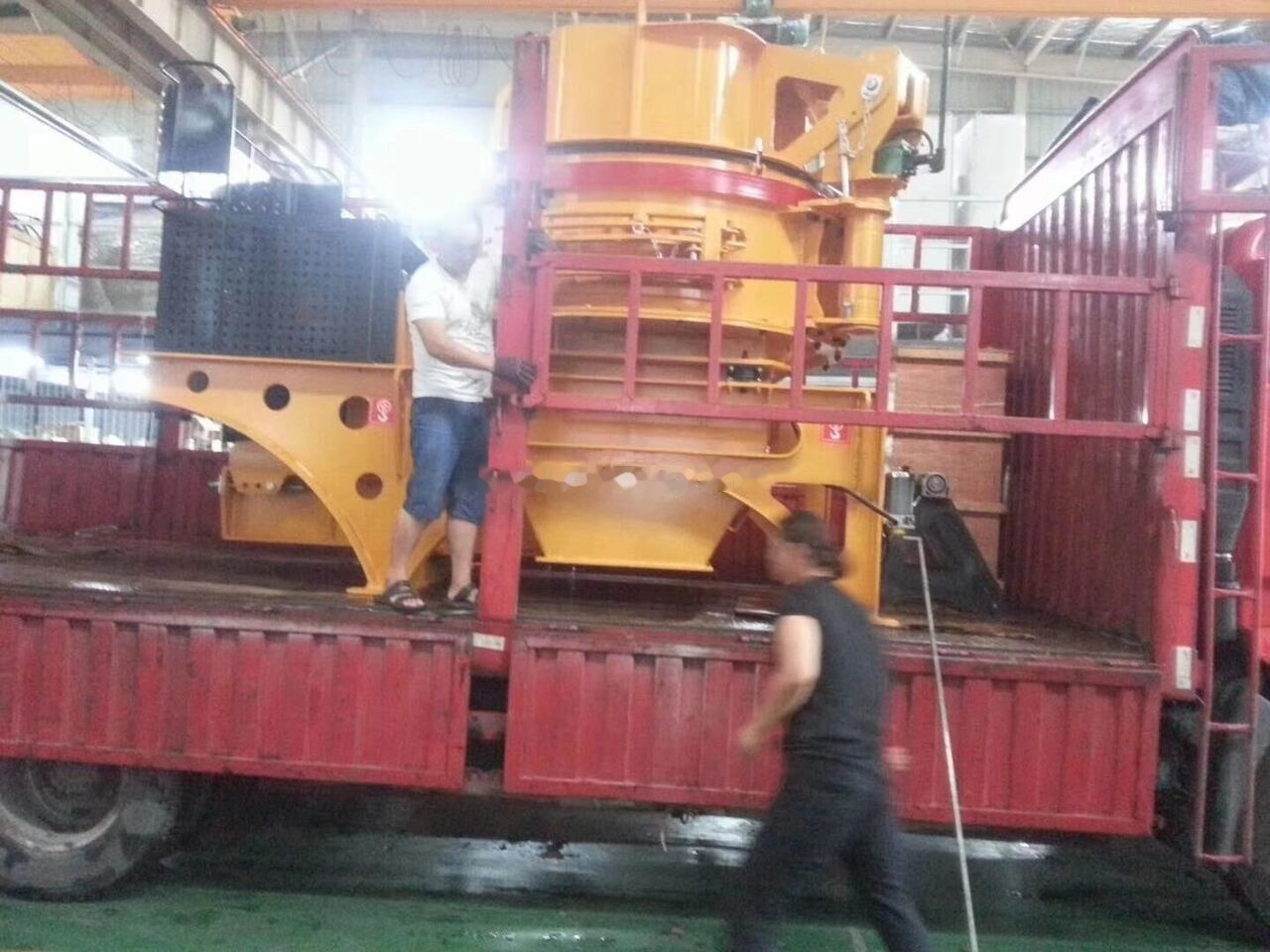 Kinglink KL7 VSI Crusher | Sand Making Machine 50TPH - Máy nghiền tác động: hình 4 Kinglink KL7 VSI Crusher | Sand Making Machine 50TPH - Máy nghiền tác động: hình 4