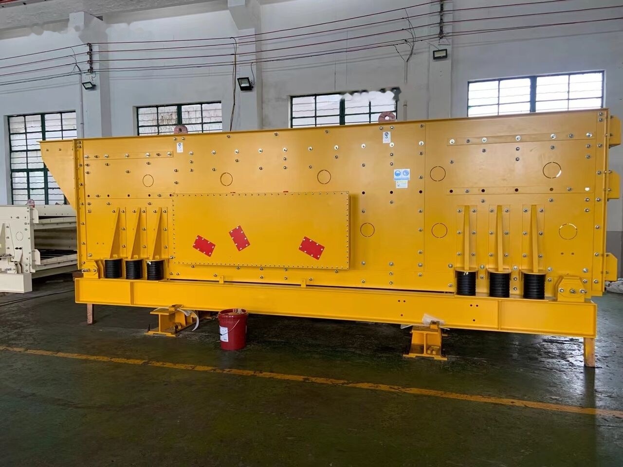 Kinglink KTH Horizontal Vibrating Screen | Triple Shafts - Máy sàng: hình 3 Kinglink KTH Horizontal Vibrating Screen | Triple Shafts - Máy sàng: hình 3