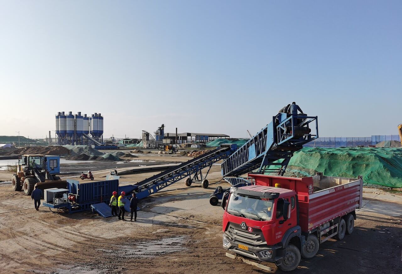 Kinglink New Belt Conveyor | Telescopic Radial Stacker - Băng chuyền: hình 1 Kinglink New Belt Conveyor | Telescopic Radial Stacker - Băng chuyền: hình 1