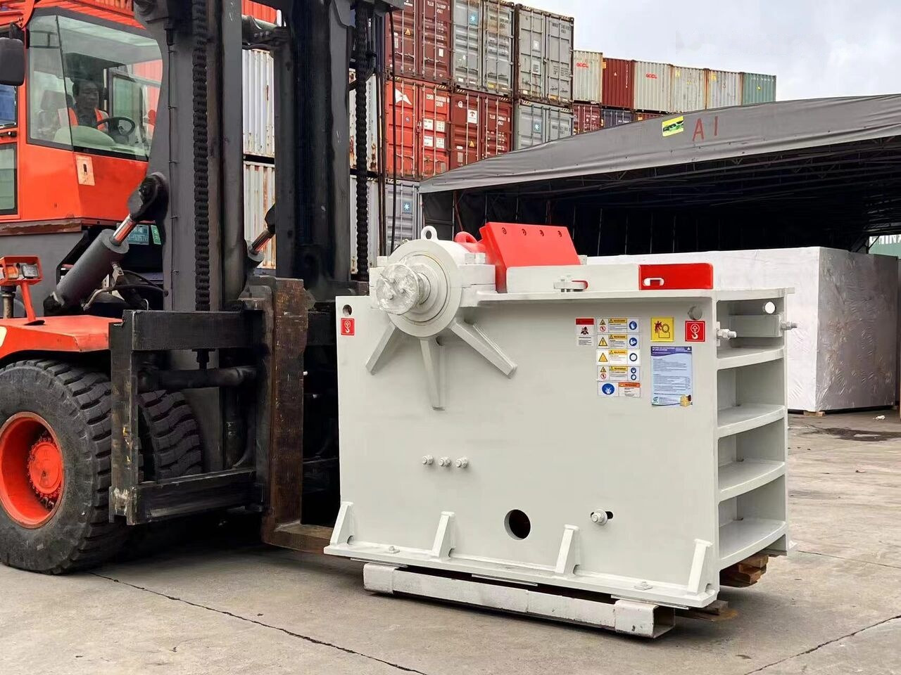 Kinglink PE2436 | PE600x900 Jaw Crusher for Stone Crushing Plant - Máy nghiền hàm: hình 1 Kinglink PE2436 | PE600x900 Jaw Crusher for Stone Crushing Plant - Máy nghiền hàm: hình 1