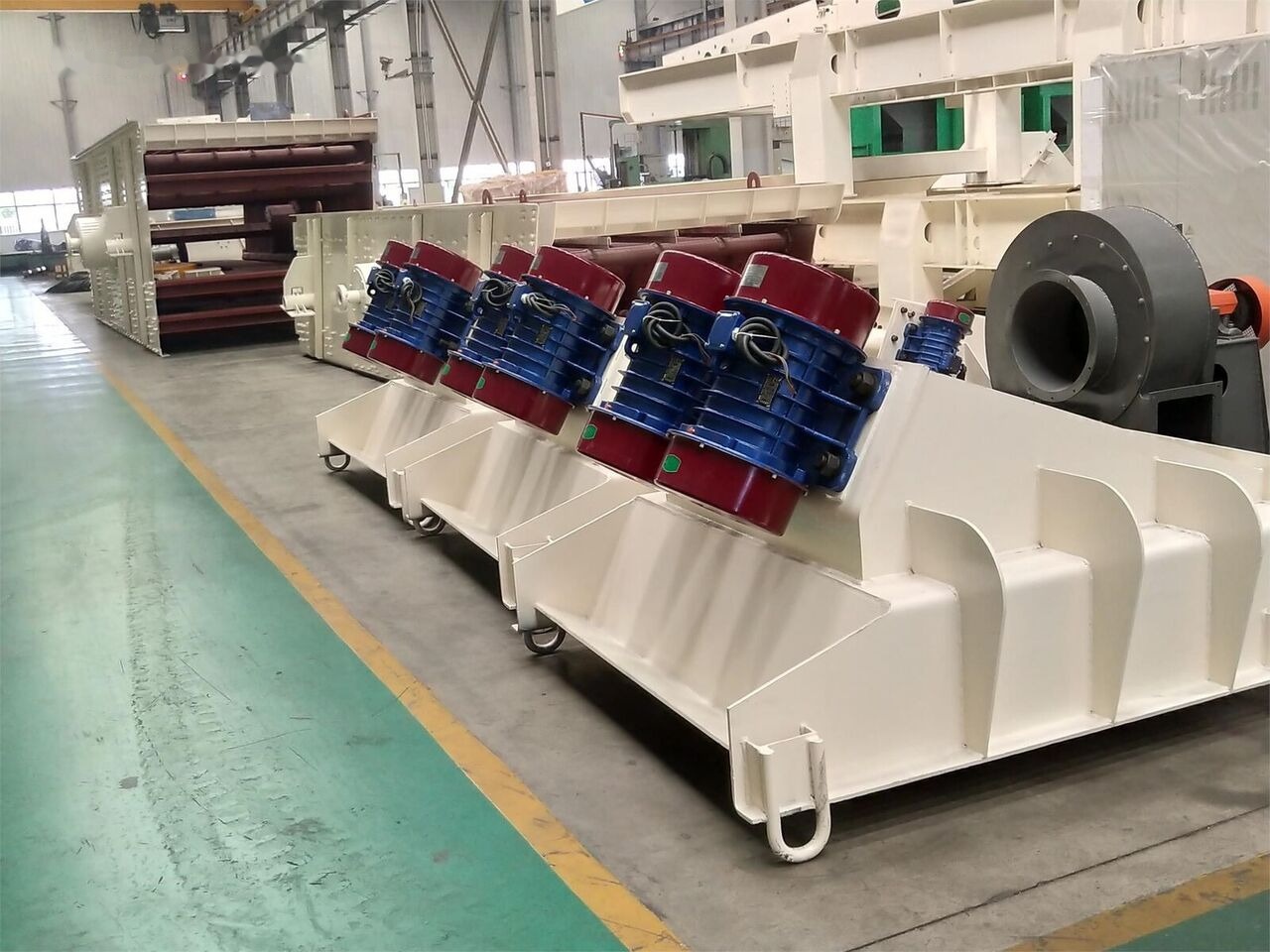 Kinglink Transit Hopper Pan Vibrating feeder GZG1012 - Máy móc đào mỏ: hình 3 Kinglink Transit Hopper Pan Vibrating feeder GZG1012 - Máy móc đào mỏ: hình 3