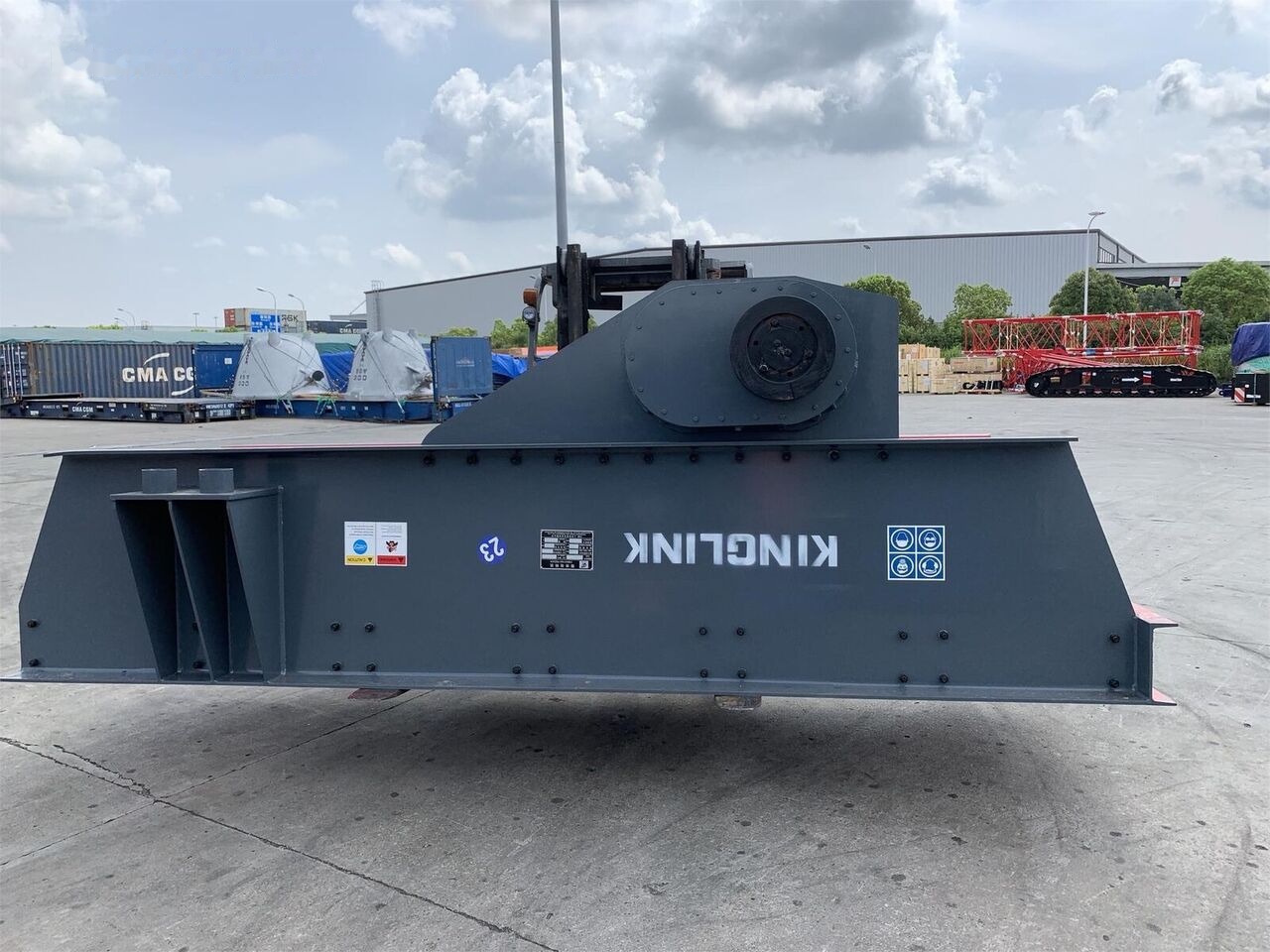 Kinglink ZSW380X96 Grizzly Vibrating Feeder - Máy móc đào mỏ: hình 5 Kinglink ZSW380X96 Grizzly Vibrating Feeder - Máy móc đào mỏ: hình 5