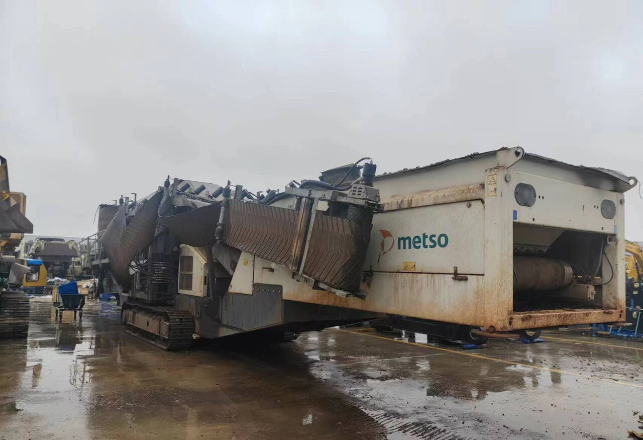 Metso Lokotrack ST4.8 Crawler Screen - Máy sàng: hình 1 Metso Lokotrack ST4.8 Crawler Screen - Máy sàng: hình 1