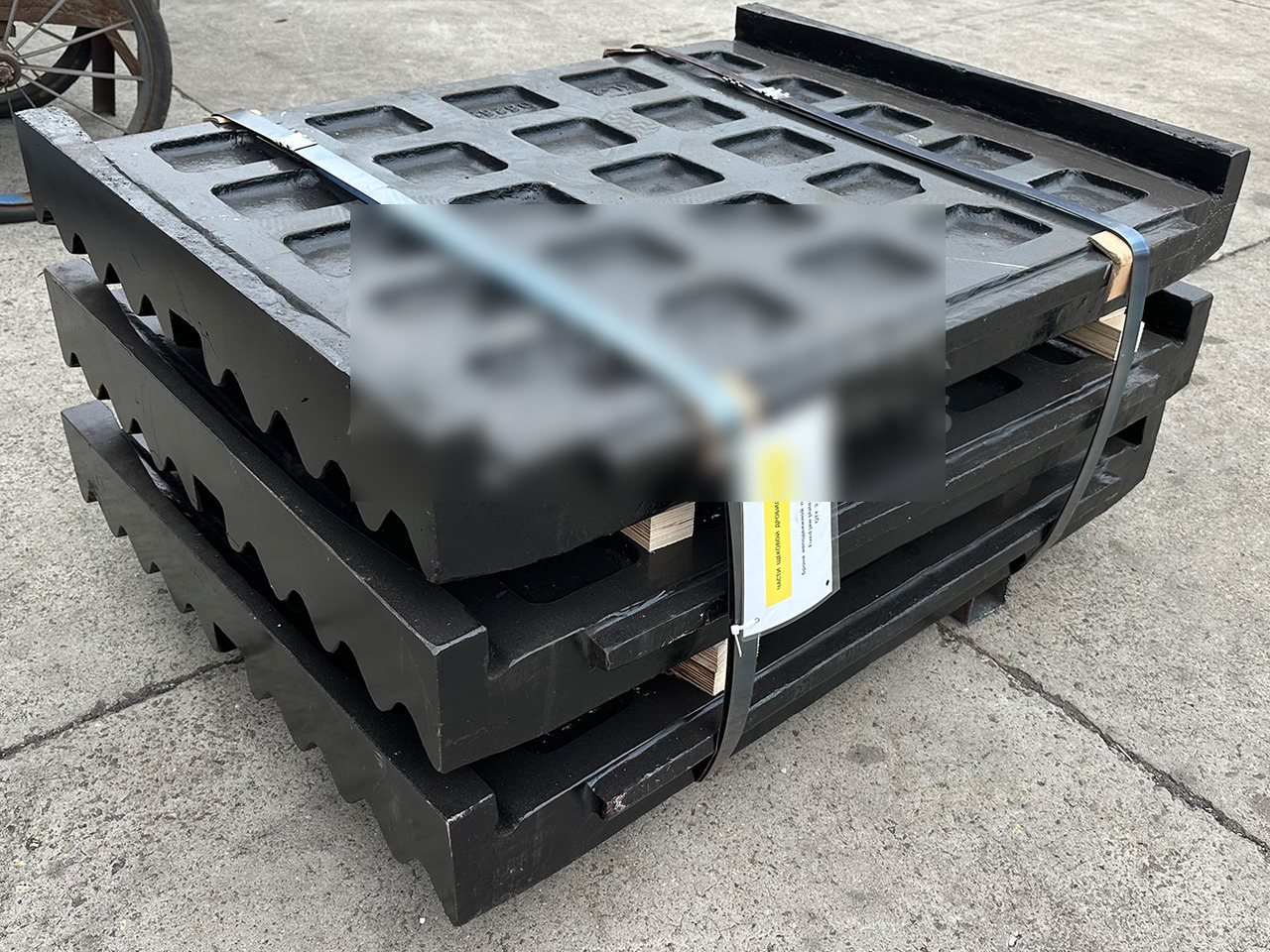 KINGLINK High Manganese Steel Fixed Jaw Plates 17003346 for CT2036 Jaw Crusher - Phụ tùng cho Máy móc xây dựng: hình 5 KINGLINK High Manganese Steel Fixed Jaw Plates 17003346 for CT2036 Jaw Crusher - Phụ tùng cho Máy móc xây dựng: hình 5